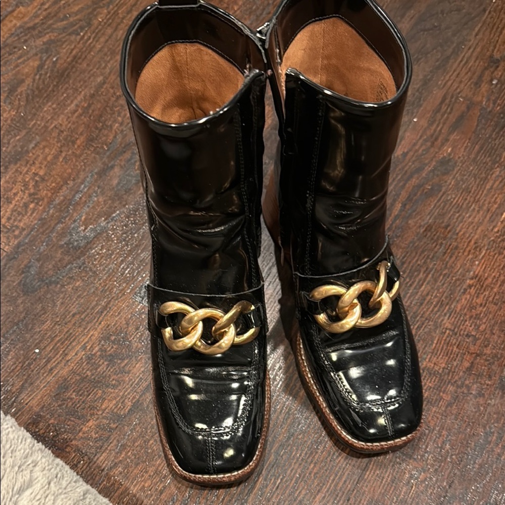 Steve Madden Black Ankle Boots with Gold Chain